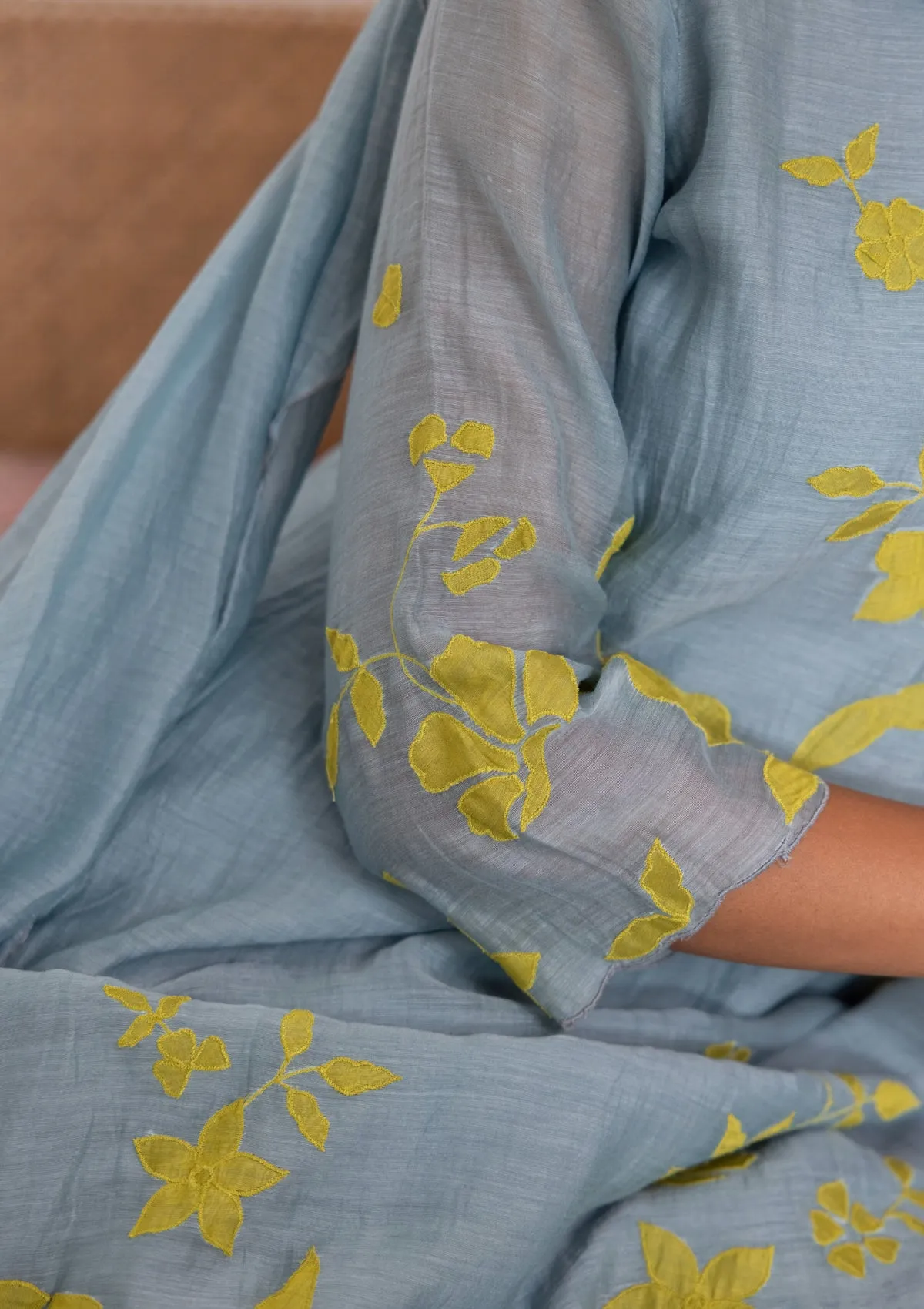 AZURE FLORAL APPLIQUE KURTA SET