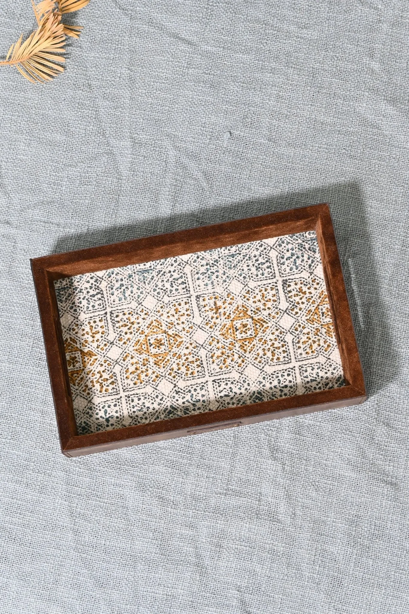 CARROTY - LEATHER & COTTON PRINTED DURRIE TRAY