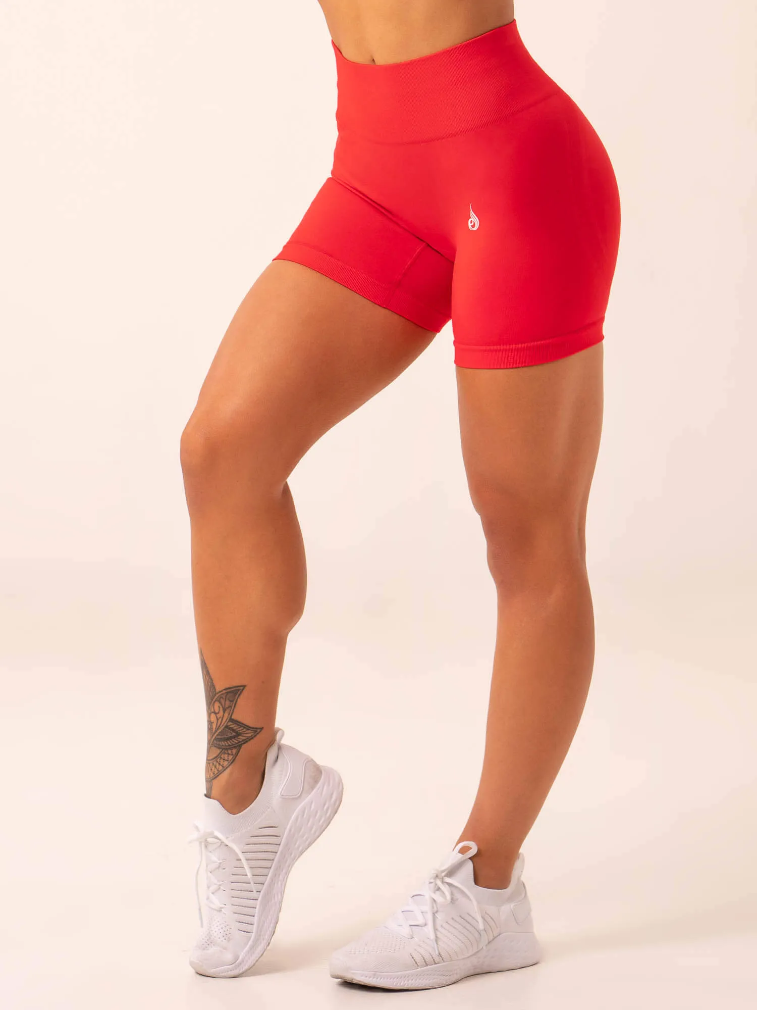 Lift Scrunch Seamless Shorts - Chilli