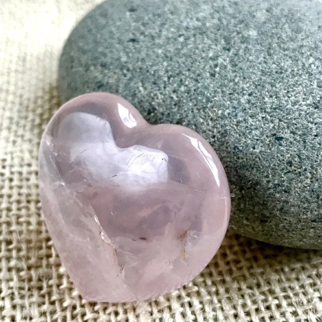 Tumbled Shungite Stones w/Sweet Rose Quartz Heart In Wood Bowl